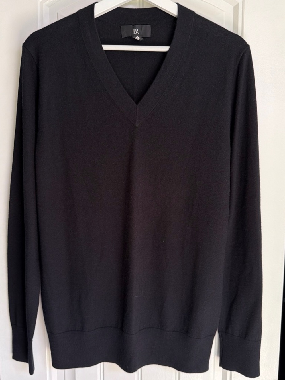 Banana Republic Men's Black V-Neck Sweater